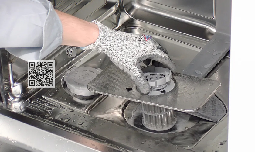 Hướng dẫn cách vệ sinh máy rửa bát Bosch chi tiết từ A - Z 22 Tháo bộ lọc